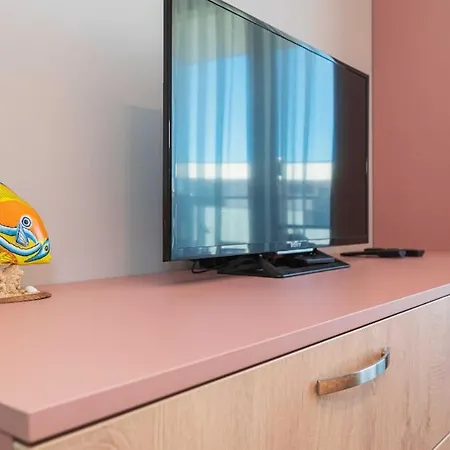 Apartment Pink *